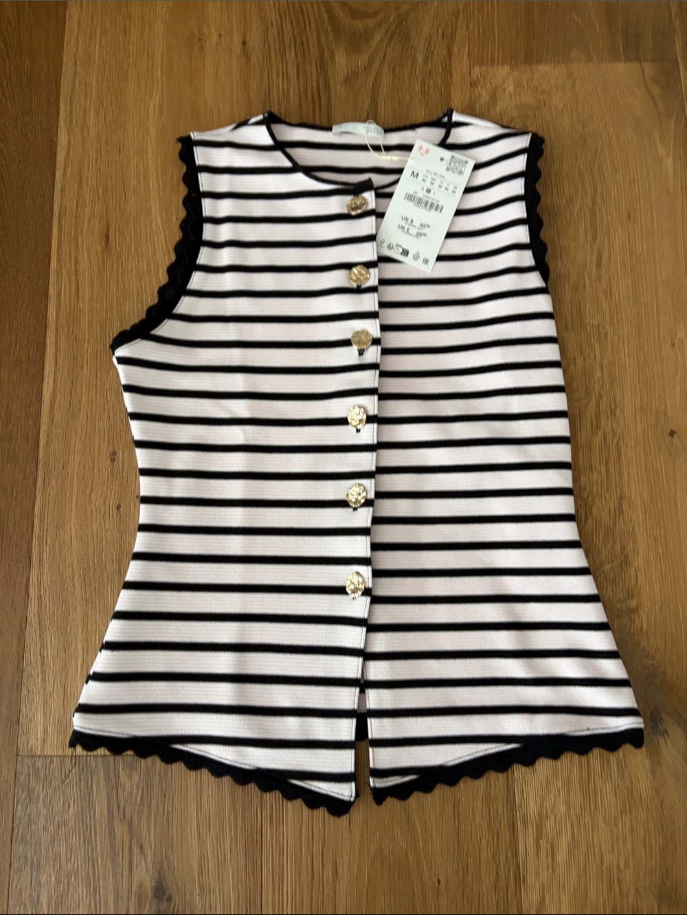 NWT Zara Striped Sleeveless Top with Gold Buttons - Sz M
